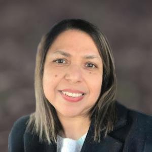 Urvashi Sandhir, lecturer in Chemistry at Hamline University